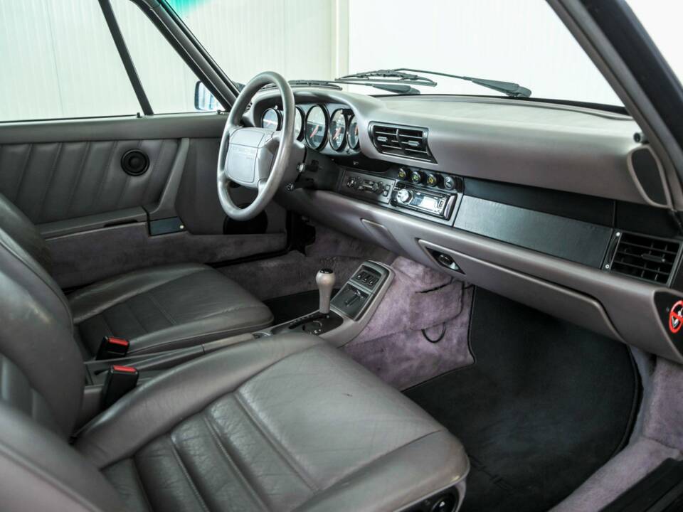 Bild 8/50 von Porsche 911 Carrera 2 (1991)