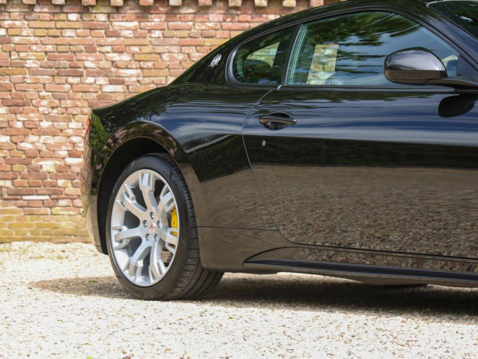 Image 42/50 of Maserati GranTurismo S (2008)
