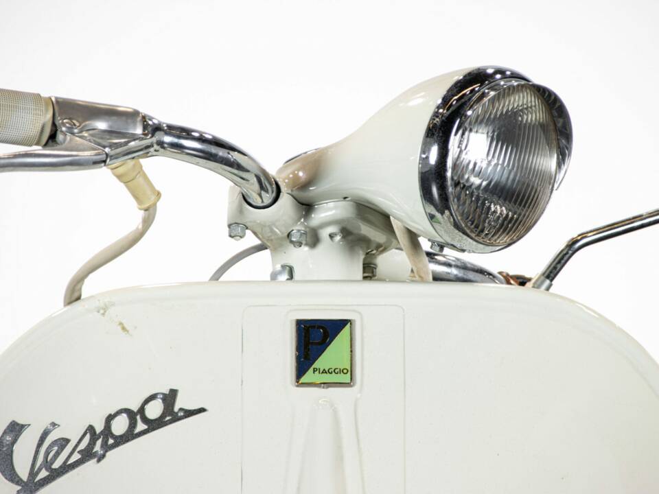 Afbeelding 30/50 van Piaggio Vespa 150 "Struzzo" VL (1956)