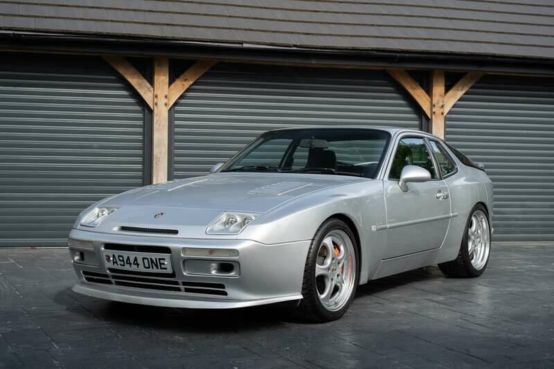 Immagine 19/50 di Porsche 944 Turbo (1990)