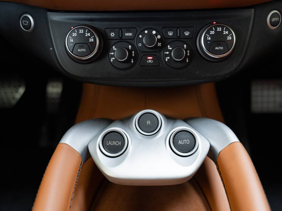 Image 26/47 of Ferrari FF (2015)