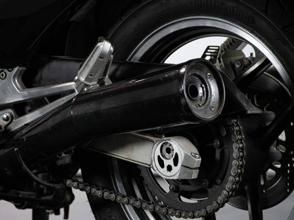 Afbeelding 10/50 van Kawasaki GPz 900 R Ninja (1984)