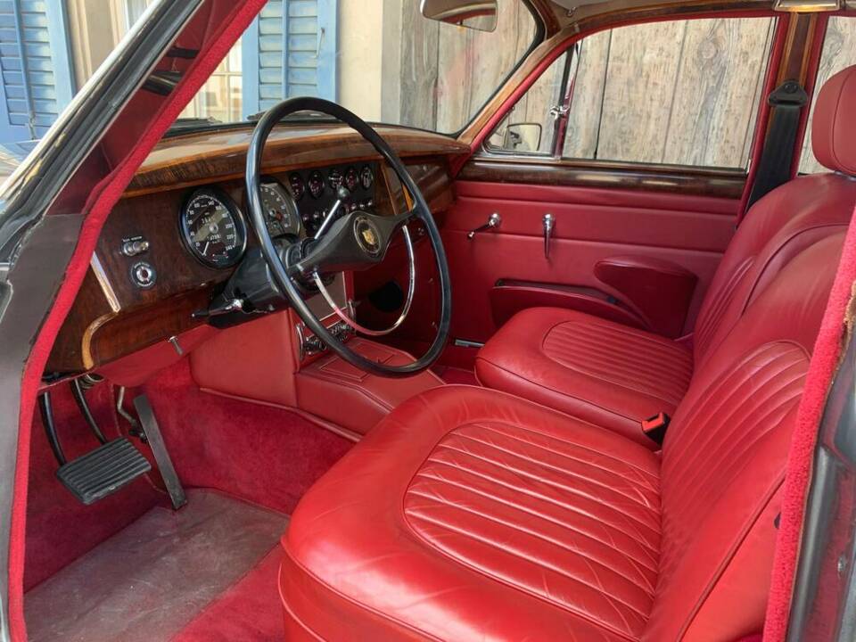Image 4/23 de Jaguar 340 (1968)