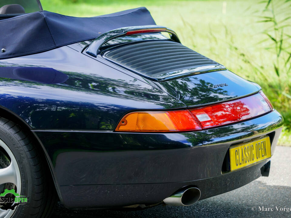 Image 40/60 de Porsche 911 Carrera (1994)