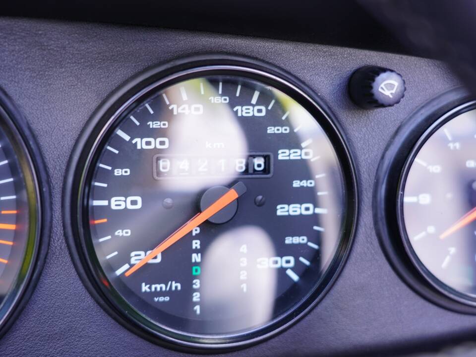 Imagen 8/10 de Porsche 911 Speedster (1993)