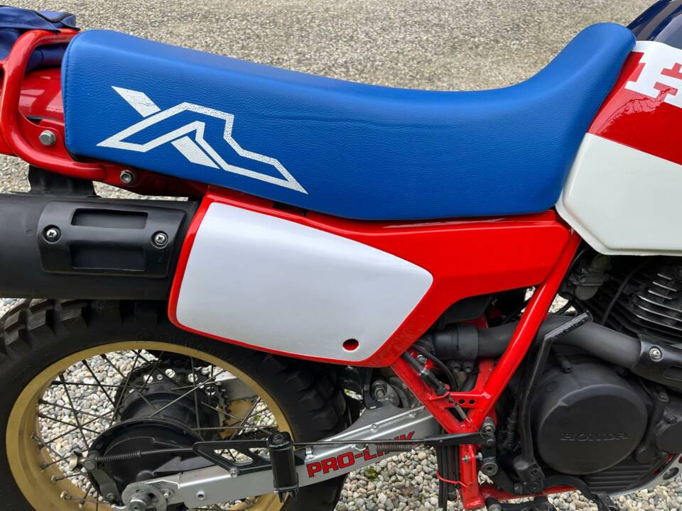 Immagine 8/23 di Honda XL 600 R (1984)