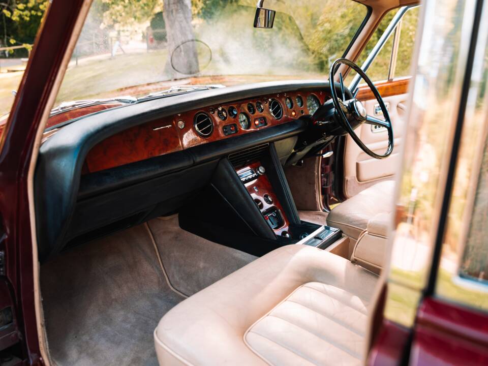 Immagine 32/50 di Rolls-Royce Silver Shadow I (1970)