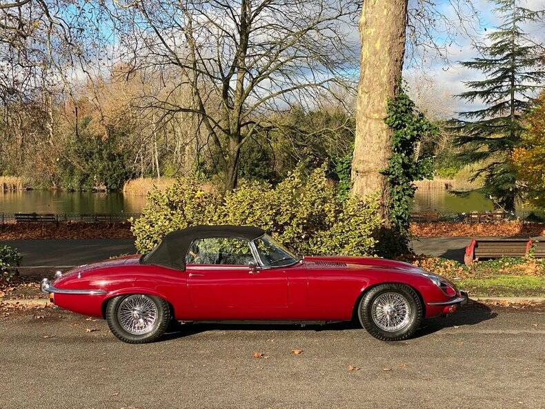 Immagine 14/50 di Jaguar E-Type V12 (1973)