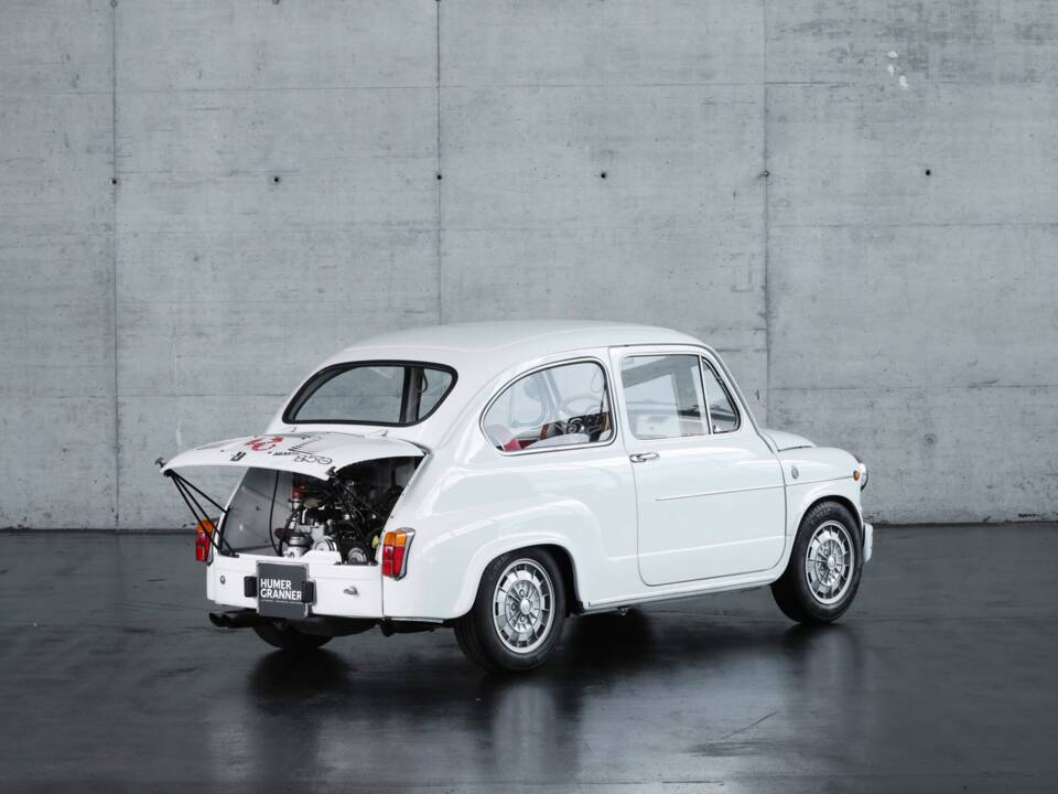 Image 4/47 of Abarth Fiat 850 TC (1965)