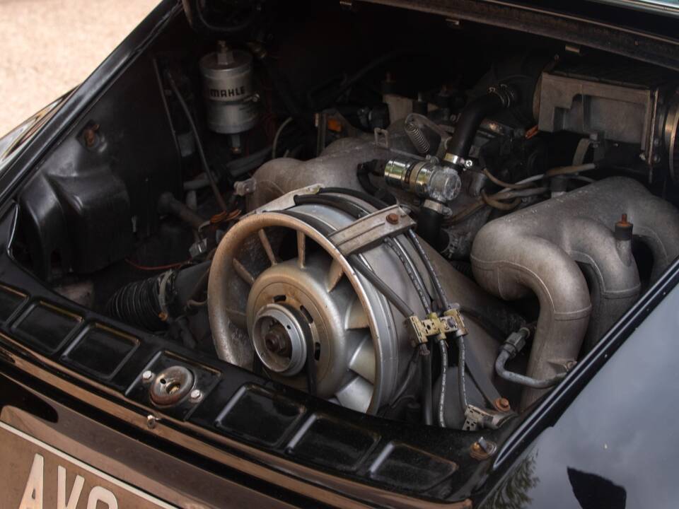 Bild 49/50 von Porsche 911 Carrera 3.2 (1988)