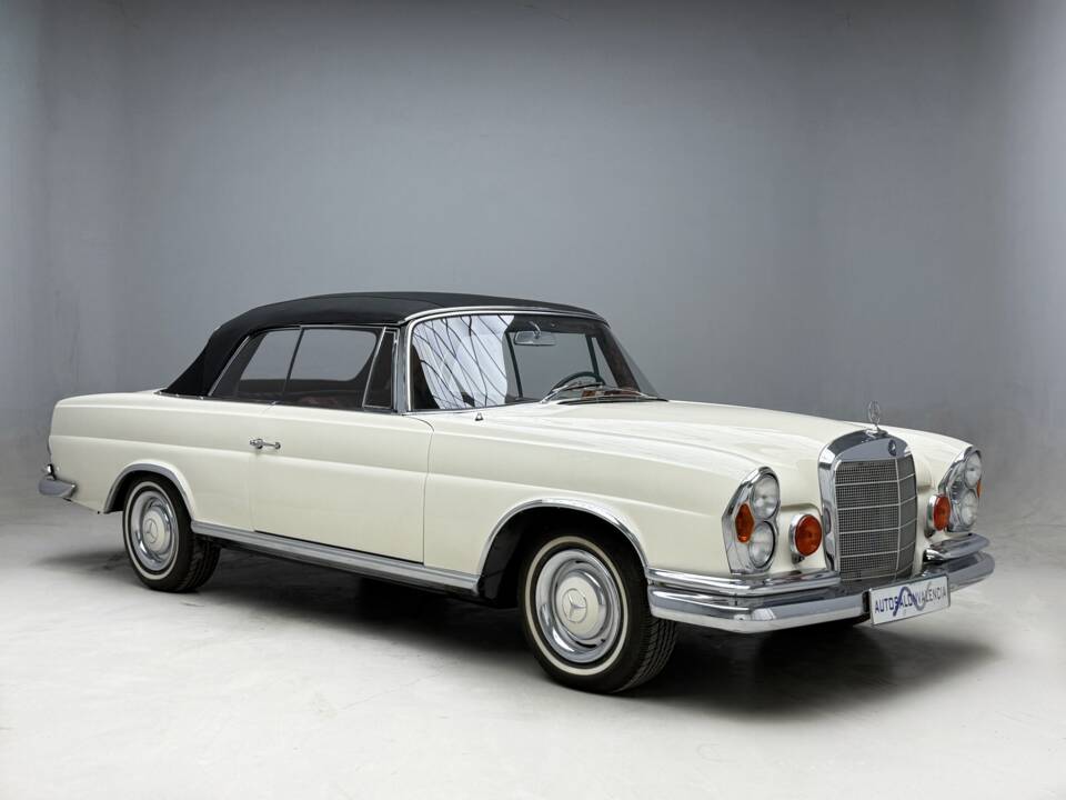 Afbeelding 14/36 van Mercedes-Benz 250 SE (1966)