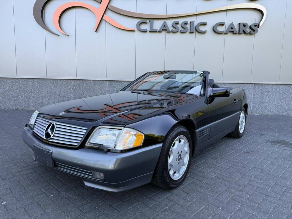 Image 2/46 of Mercedes-Benz SL 320 (1995)