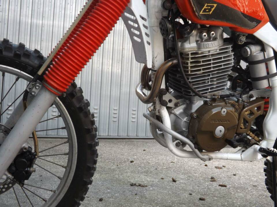 Immagine 48/50 di Honda XR 600R (1988)