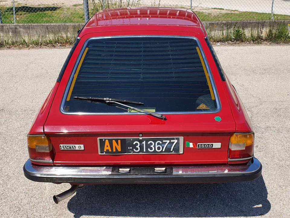 Image 25/50 de Lancia Beta HPE 1600 (1980)