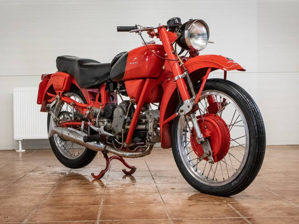 Afbeelding 2/14 van Moto Guzzi Airone Turismo (1979)
