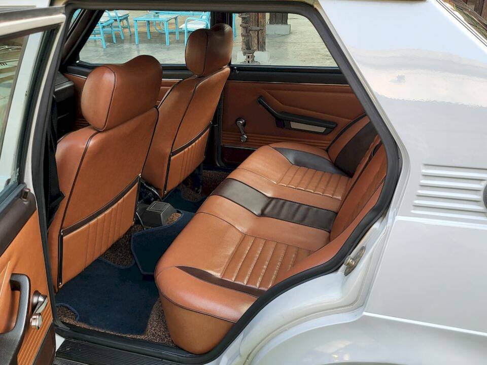 Image 27/51 of Alfa Romeo Giulietta 1.3 (1979)