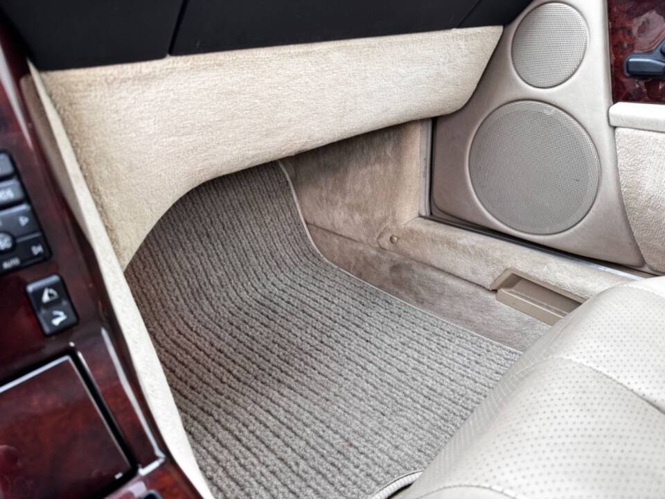 Bild 21/31 von Mercedes-Benz SL 320 (1994)