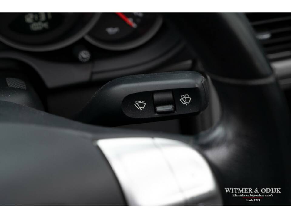 Bild 17/32 von Porsche 911 Carrera 4 (2006)