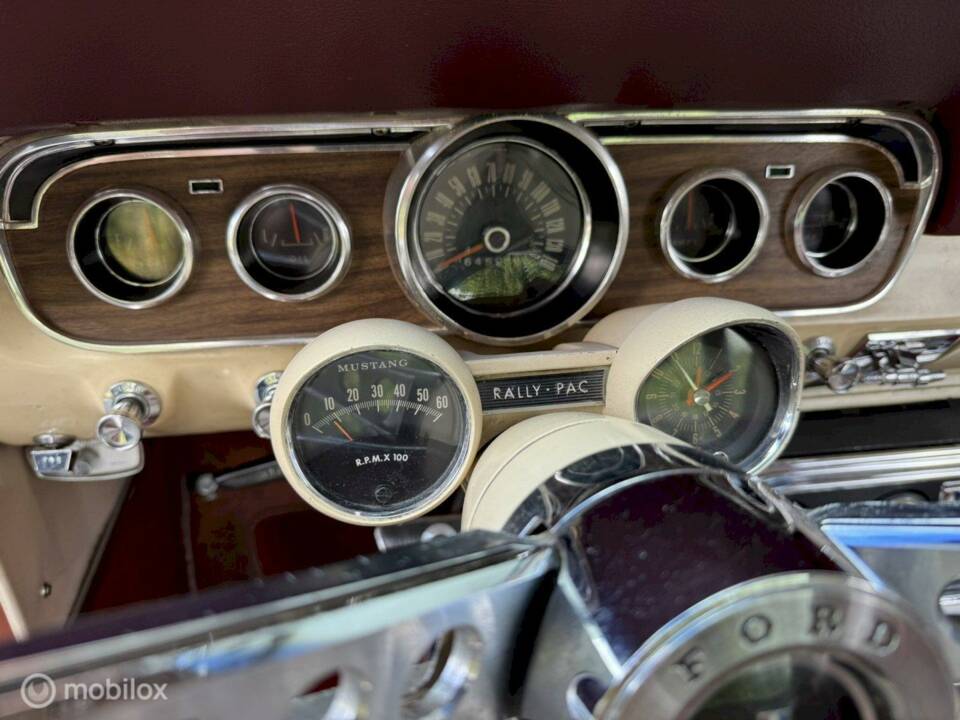 Image 11/33 of Ford Mustang GT (1966)