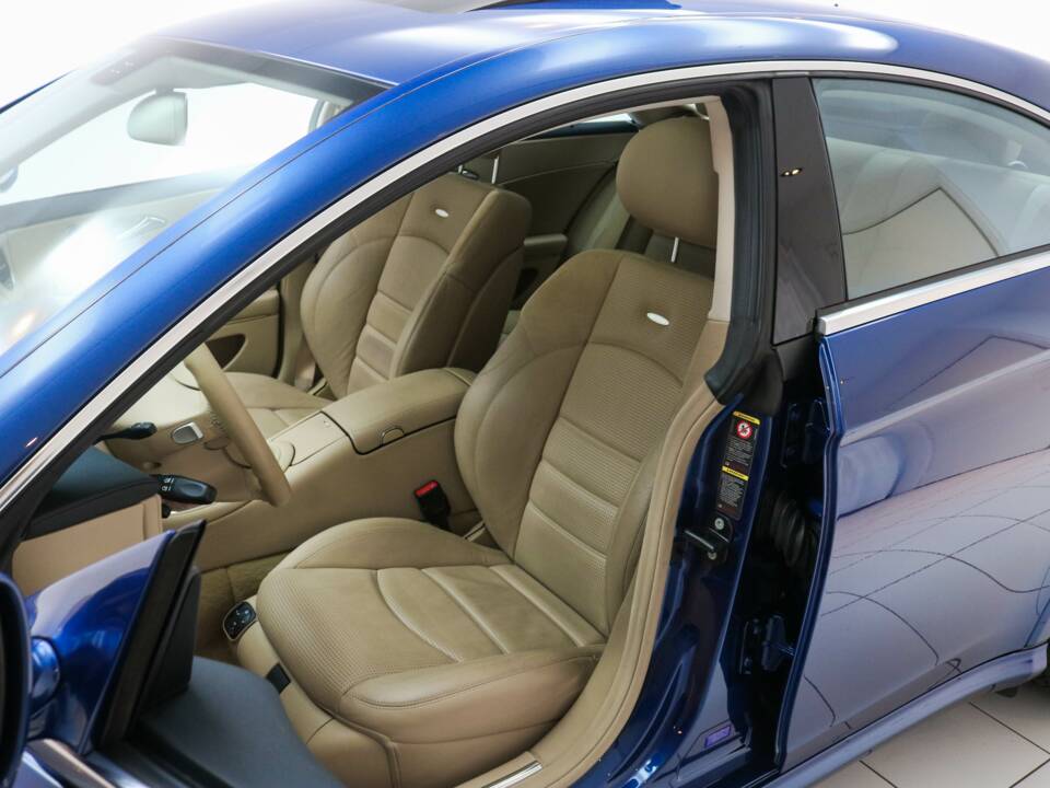 Bild 6/13 von Mercedes-Benz CLS 55 AMG (2005)