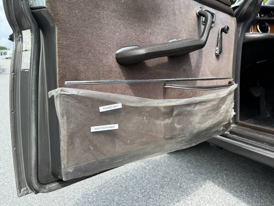 Image 12/47 of Mercedes-Benz 280 SE (1969)