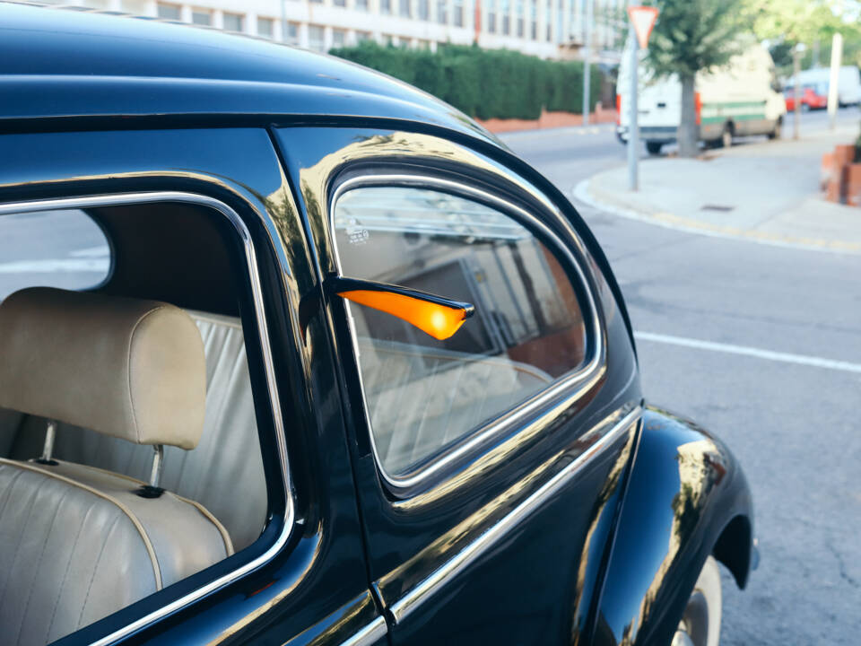 Image 68/130 of Volkswagen Beetle 1200 Export &quot;Oval&quot; (1954)