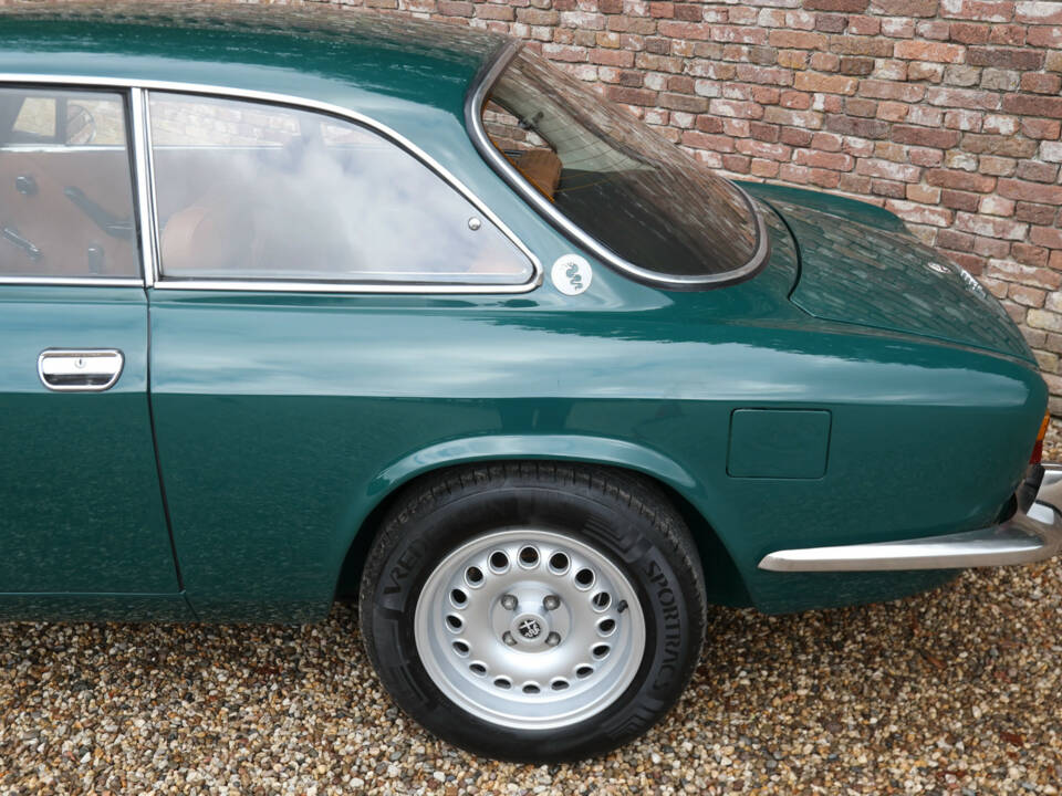 Immagine 42/50 di Alfa Romeo 2000 GTV (1973)