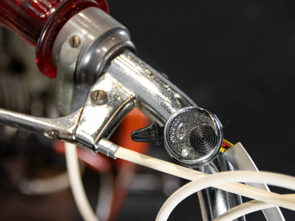 Image 41/50 of Bianchi Aquilotto (1966)