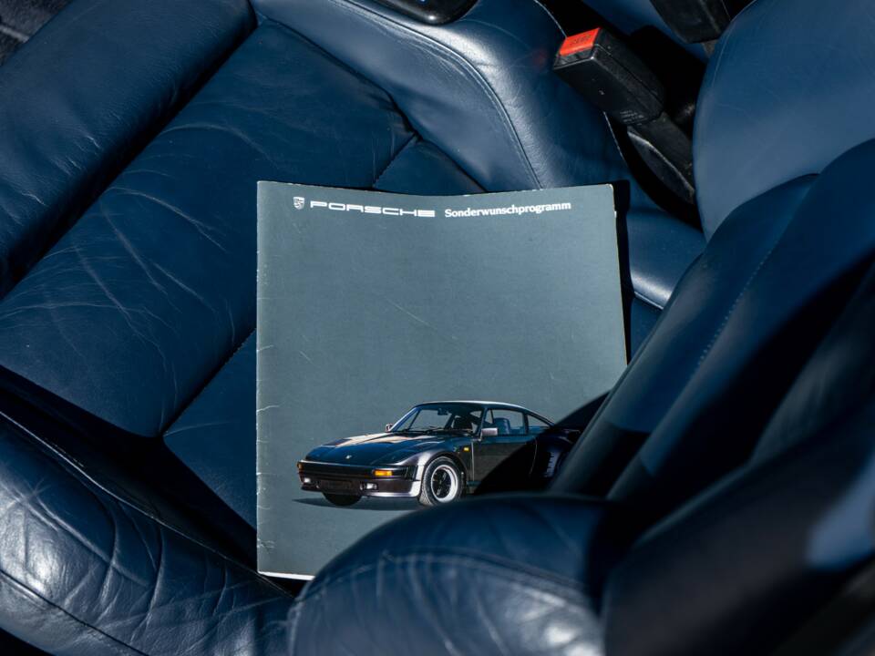 Bild 22/48 von Porsche 911 Carrera 3.2 (1984)
