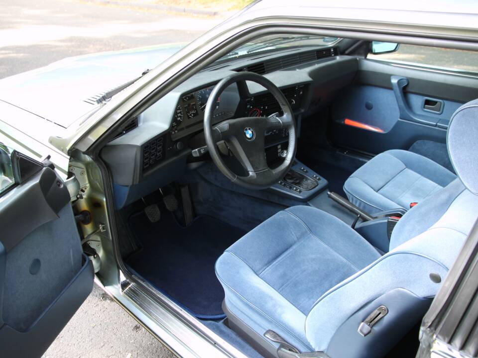 Image 10/36 of BMW 635 CSi (1984)