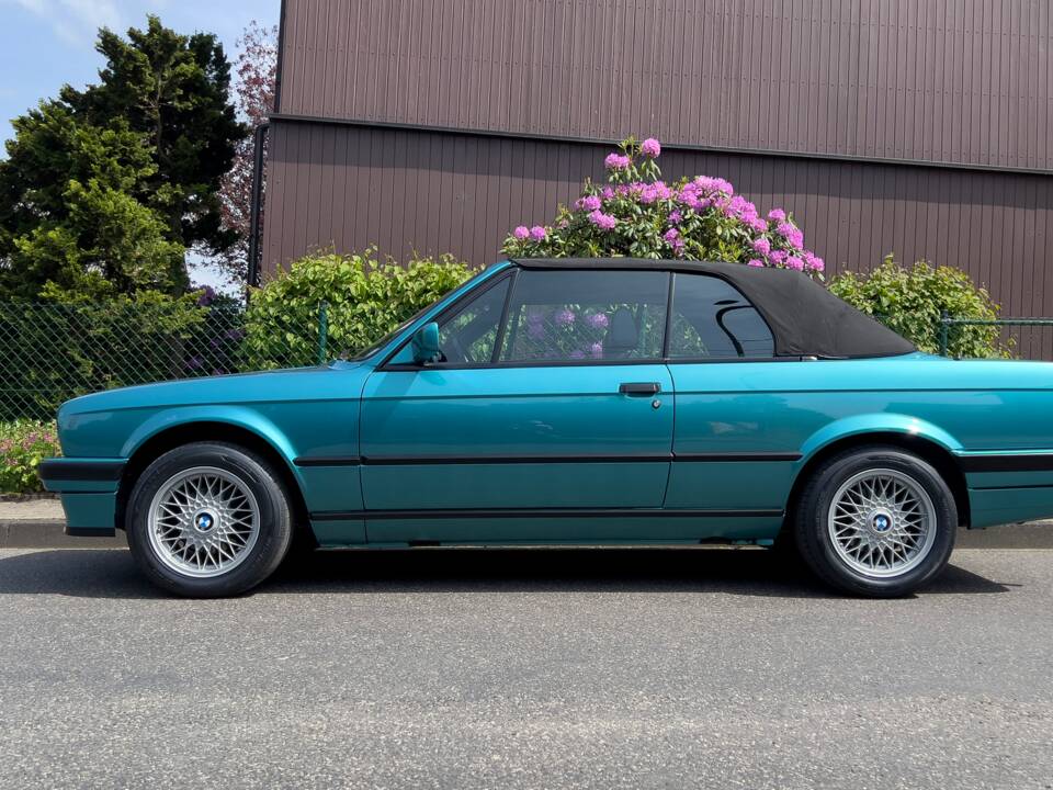 Immagine 5/21 di BMW 318i (1991)