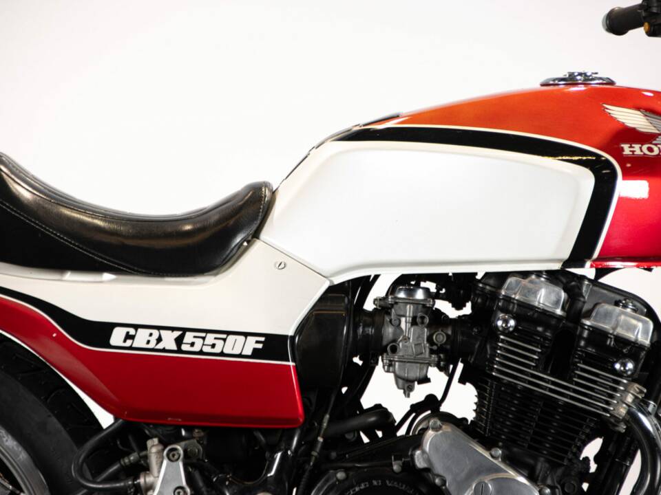 Immagine 26/50 di Honda CBX 550 F (1982)
