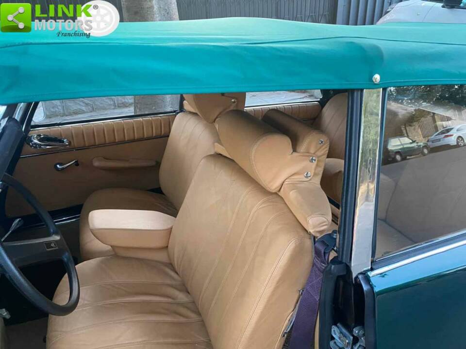 Image 26/29 of Citroën DS 21 (1972)