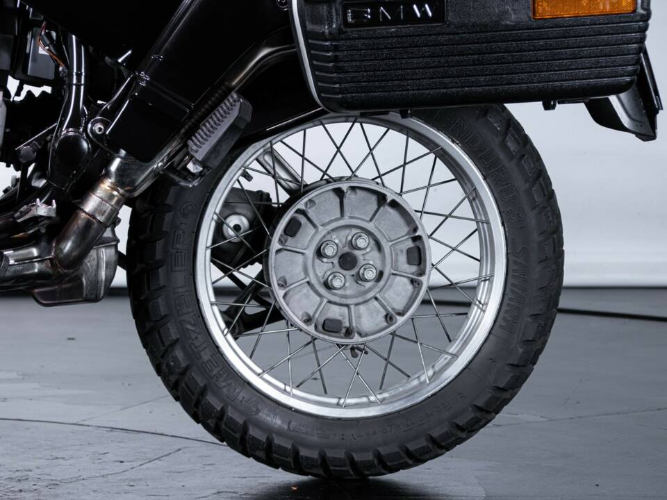 Immagine 12/50 di BMW DUMMY (1988)