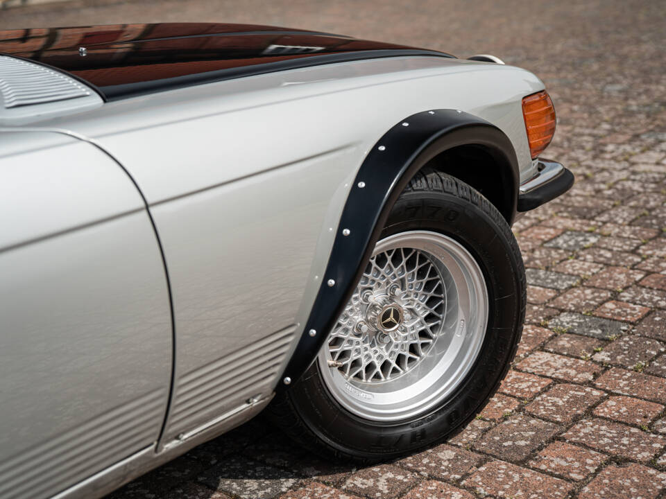 Image 2/68 of Mercedes-Benz 500 SL (1984)