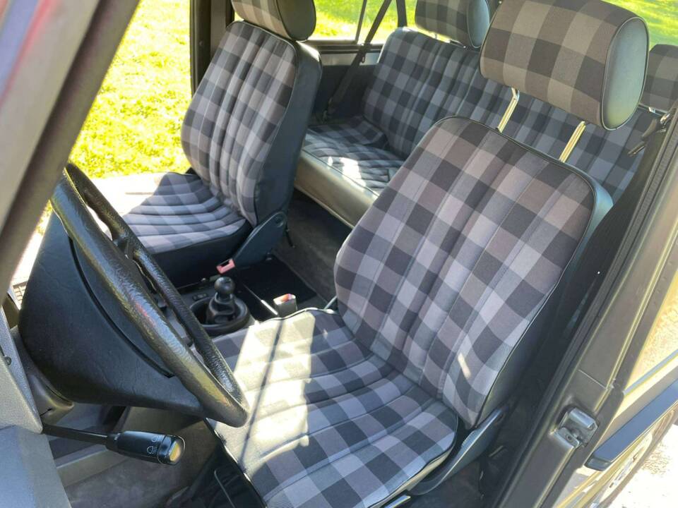 Image 23/39 of Mercedes-Benz 230 GE (SWB) (1986)