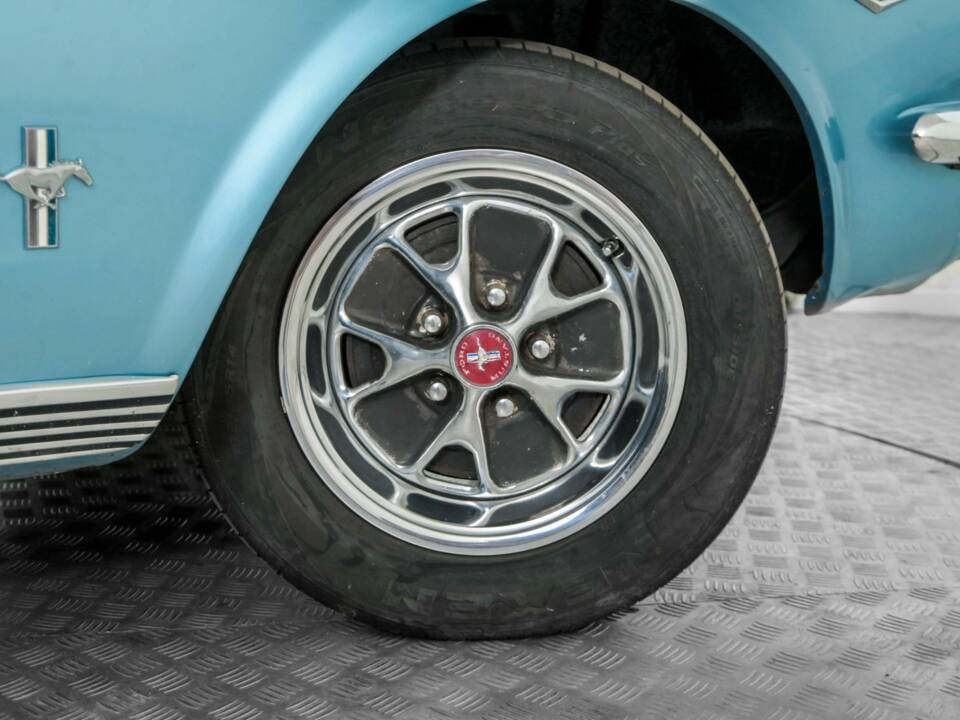 Image 42/50 of Ford Mustang 302 (1966)