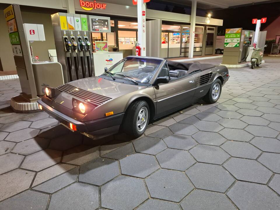 Bild 19/19 von Ferrari Mondial Quattrovalvole (1985)