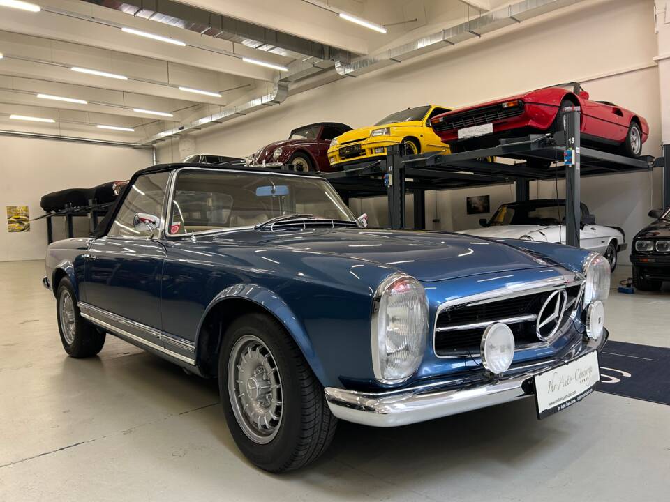 Afbeelding 24/31 van Mercedes-Benz 230 SL (1964)