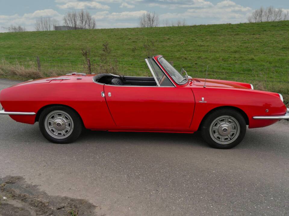 Image 6/8 of FIAT 850 Sport Spider (1972)