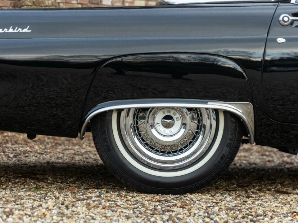 Bild 25/50 von Ford Thunderbird (1955)