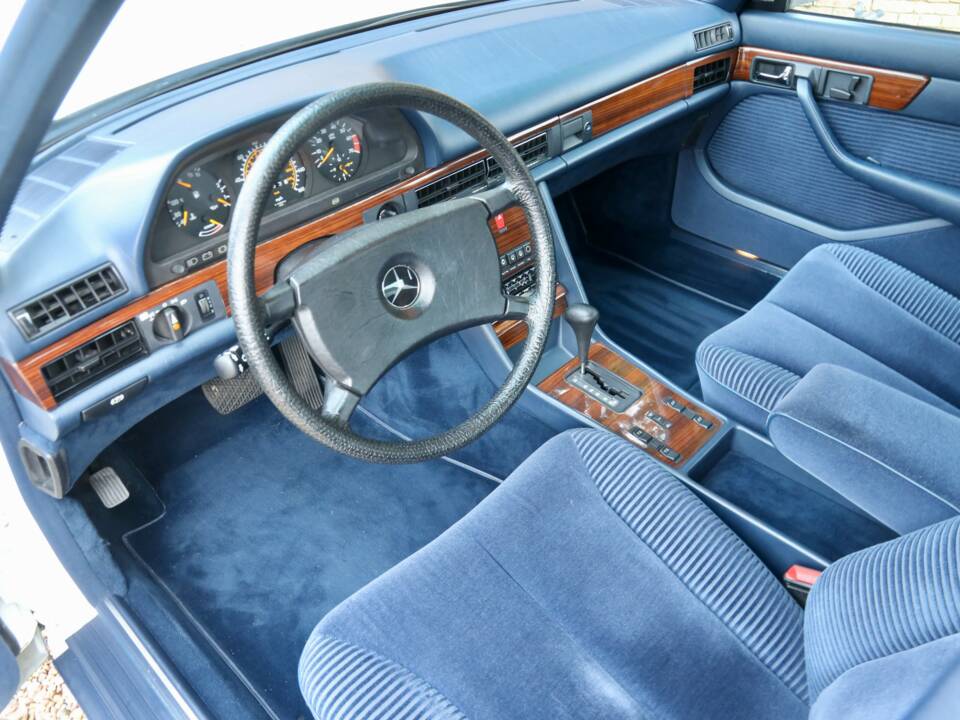 Bild 3/50 von Mercedes-Benz 380 SEL (1983)