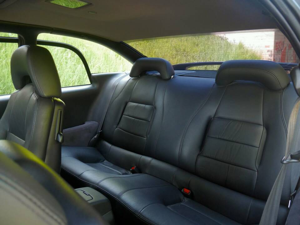 Image 29/50 de Subaru SVX 4WD (1900)