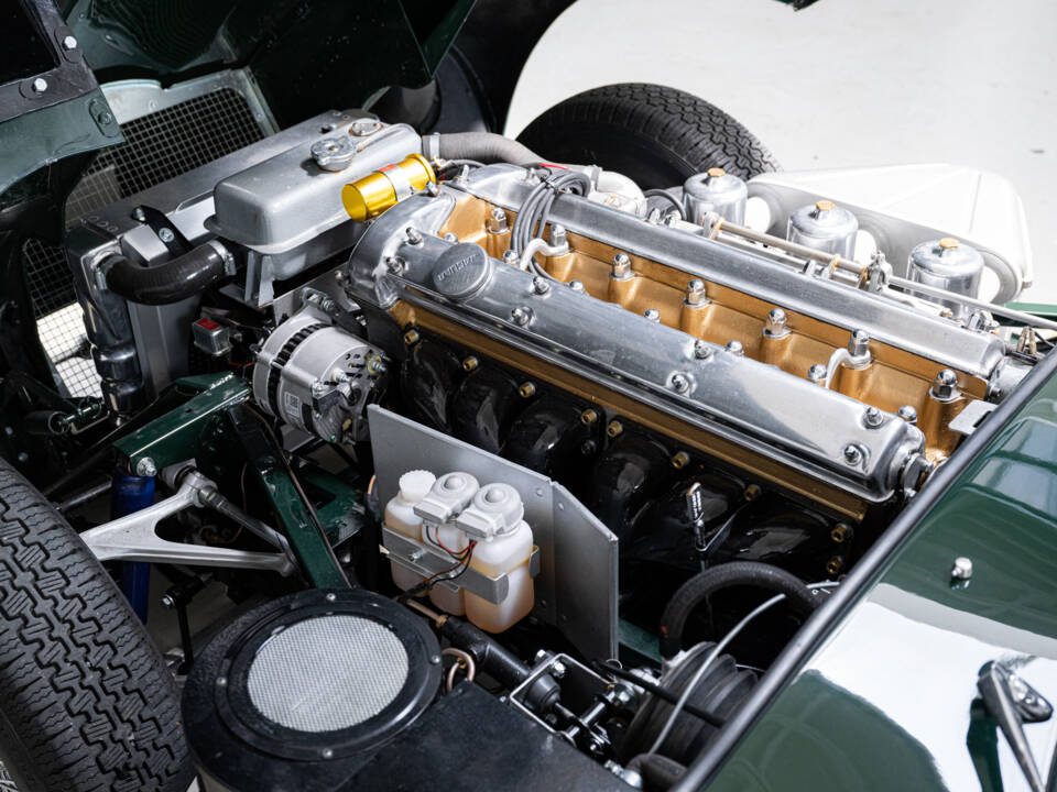 Image 36/42 of Jaguar E-Type 3.8 (1963)