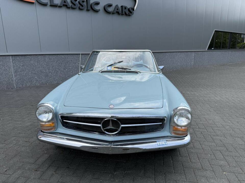 Image 16/43 de Mercedes-Benz 280 SL (1969)