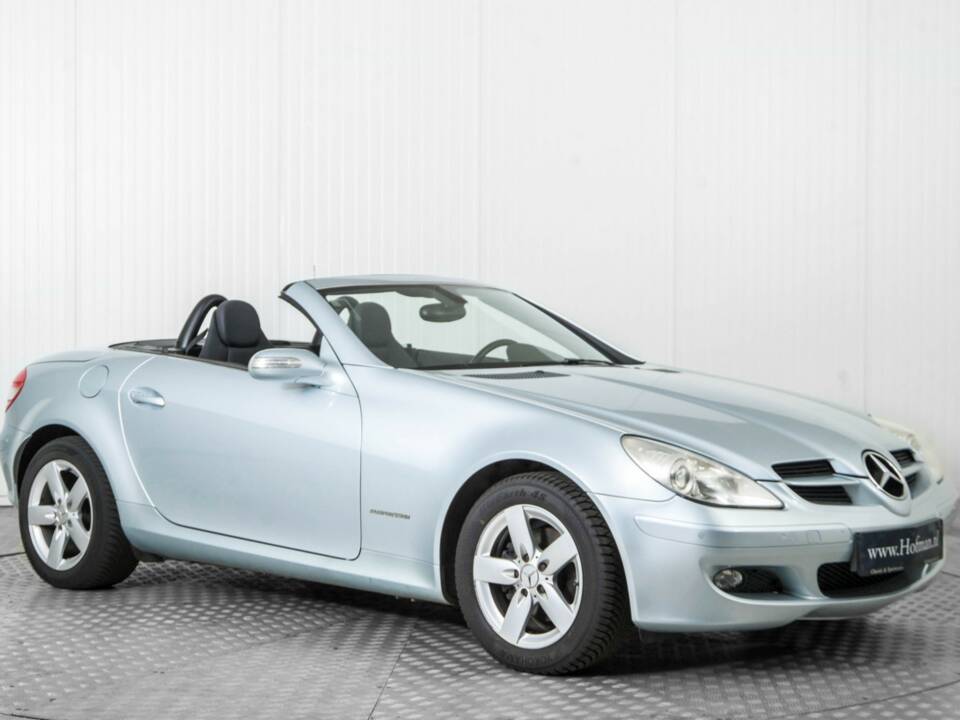 Immagine 5/50 di Mercedes-Benz SLK 200 Kompressor (2004)