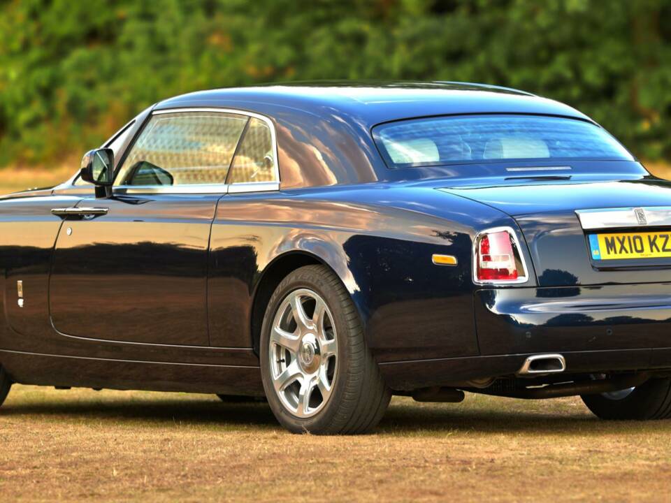 Image 9/50 of Rolls-Royce Phantom Coupé (2010)