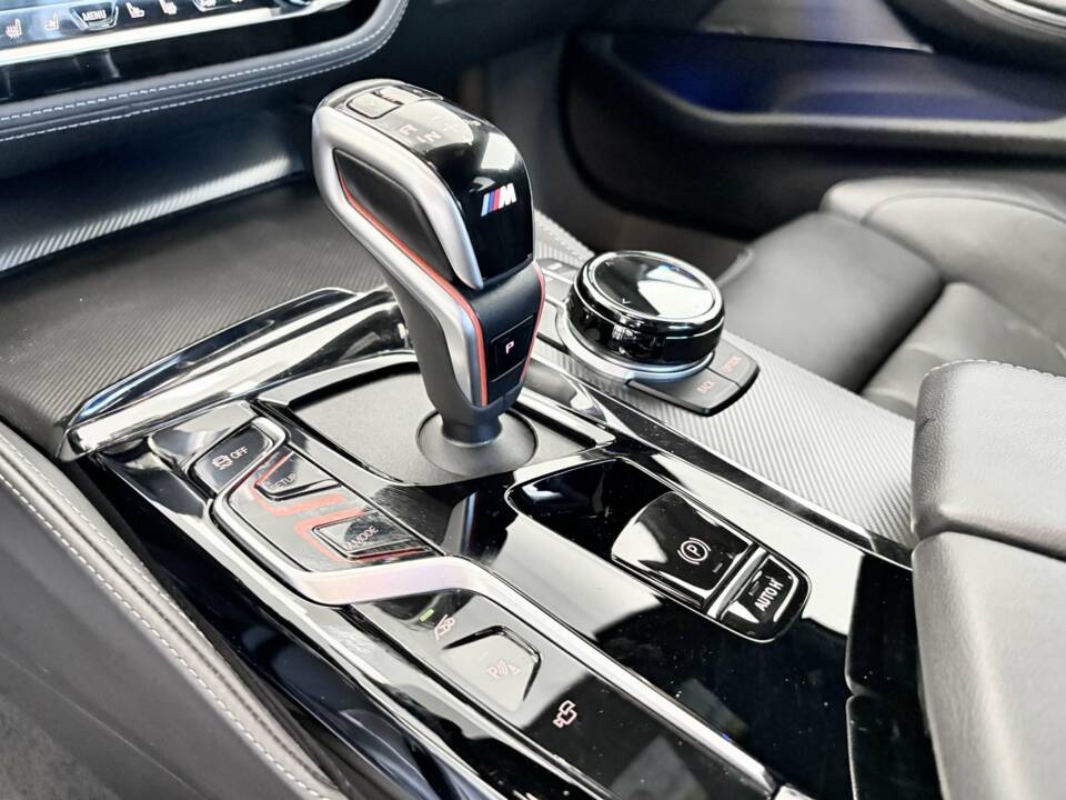 Image 25/31 of BMW M5 xDrive (2021)