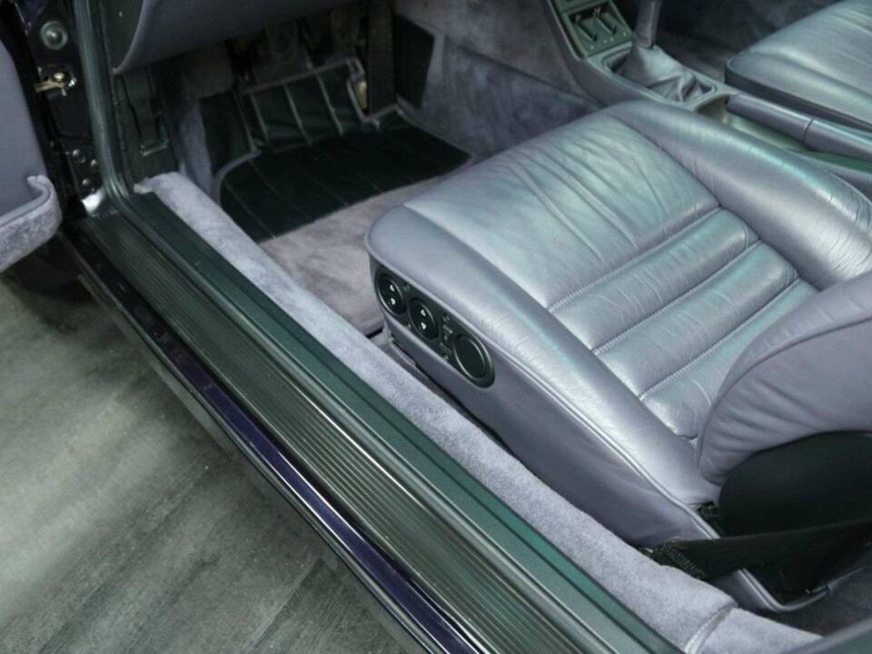 Immagine 12/50 di Porsche 911 Carrera 4 (1993)