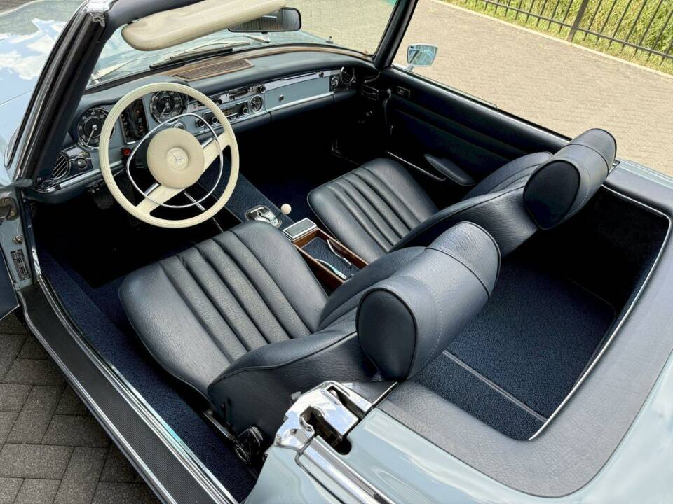 Bild 25/36 von Mercedes-Benz 280 SL (1969)